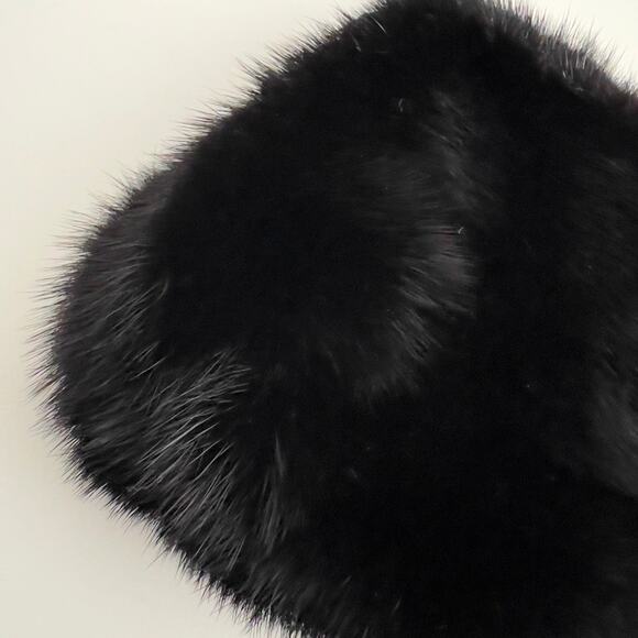 Vintage Valentino Black Mink Fur Evening Bag - Picture 4 of 10